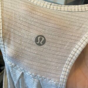 Lululemon tank